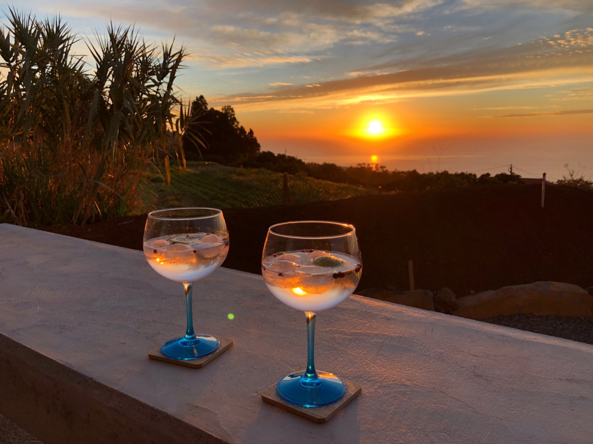 Puesta de sol sobre el Atlántico desde la terraza